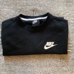 Nike crew neck sweater with zipper.
